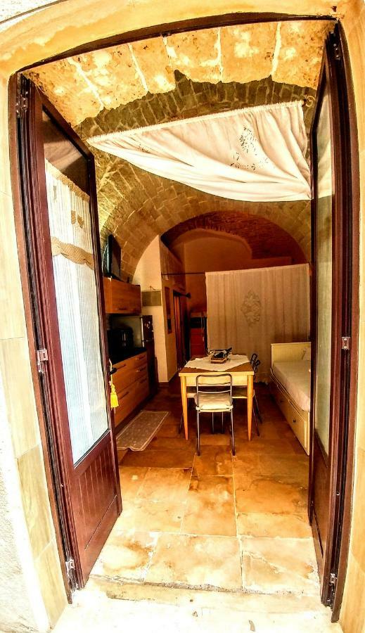 فندق Rubini'S House جيوفيناتسو المظهر الخارجي الصورة
